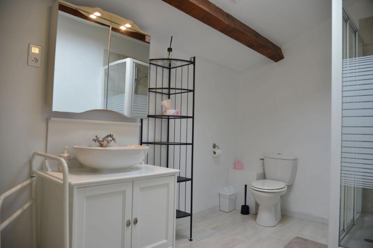 Au Grand Bonheur Bed & Breakfast Besseges Luaran gambar