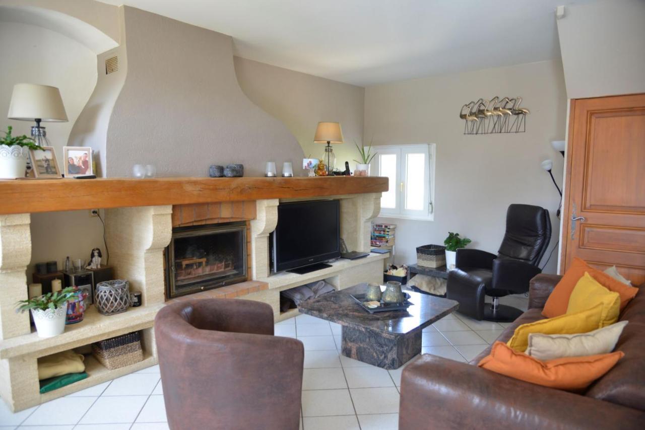 Au Grand Bonheur Bed & Breakfast Besseges Luaran gambar