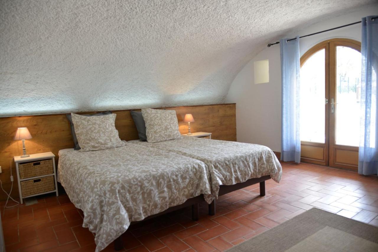 Au Grand Bonheur Bed & Breakfast Besseges Luaran gambar
