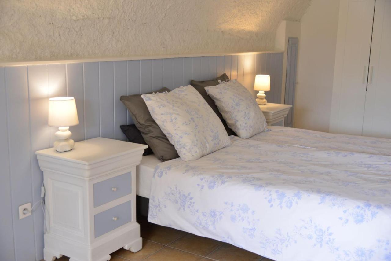 Au Grand Bonheur Bed & Breakfast Besseges Luaran gambar