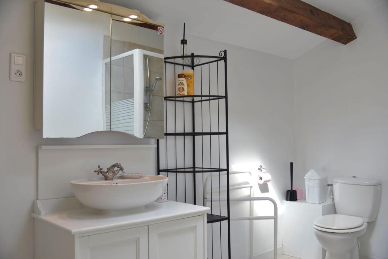 Au Grand Bonheur Bed & Breakfast Besseges Luaran gambar