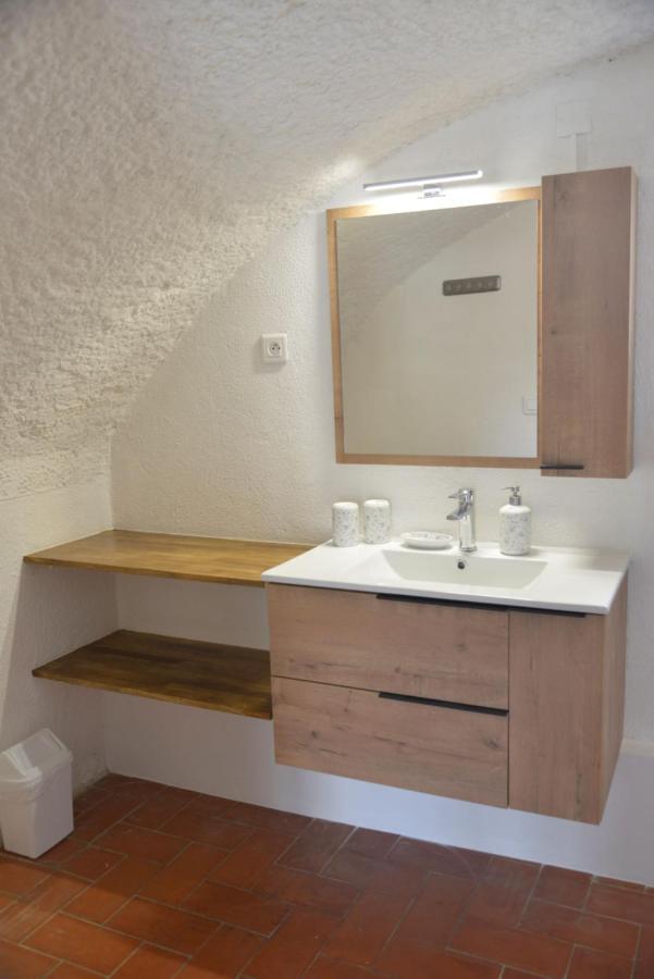 Au Grand Bonheur Bed & Breakfast Besseges Luaran gambar