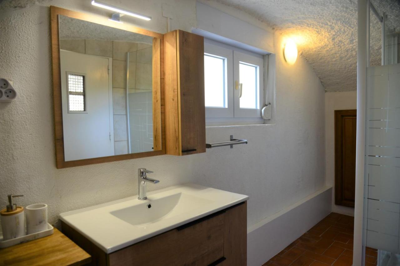 Au Grand Bonheur Bed & Breakfast Besseges Luaran gambar