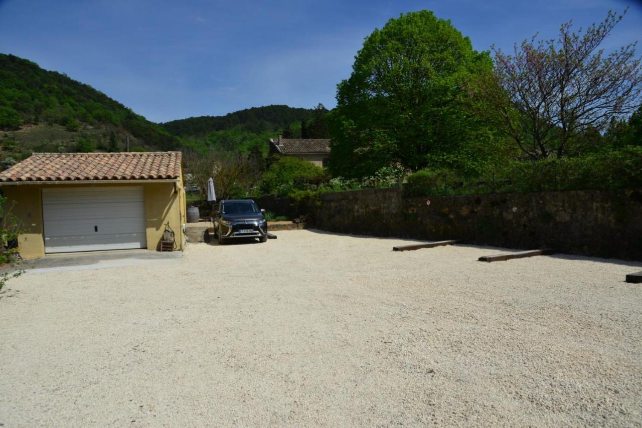 Au Grand Bonheur Bed & Breakfast Besseges Luaran gambar