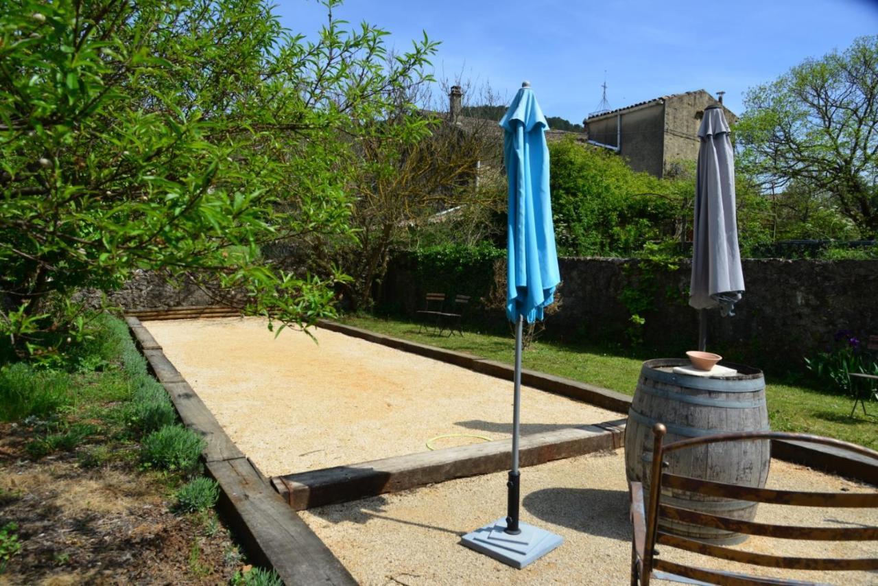 Au Grand Bonheur Bed & Breakfast Besseges Luaran gambar