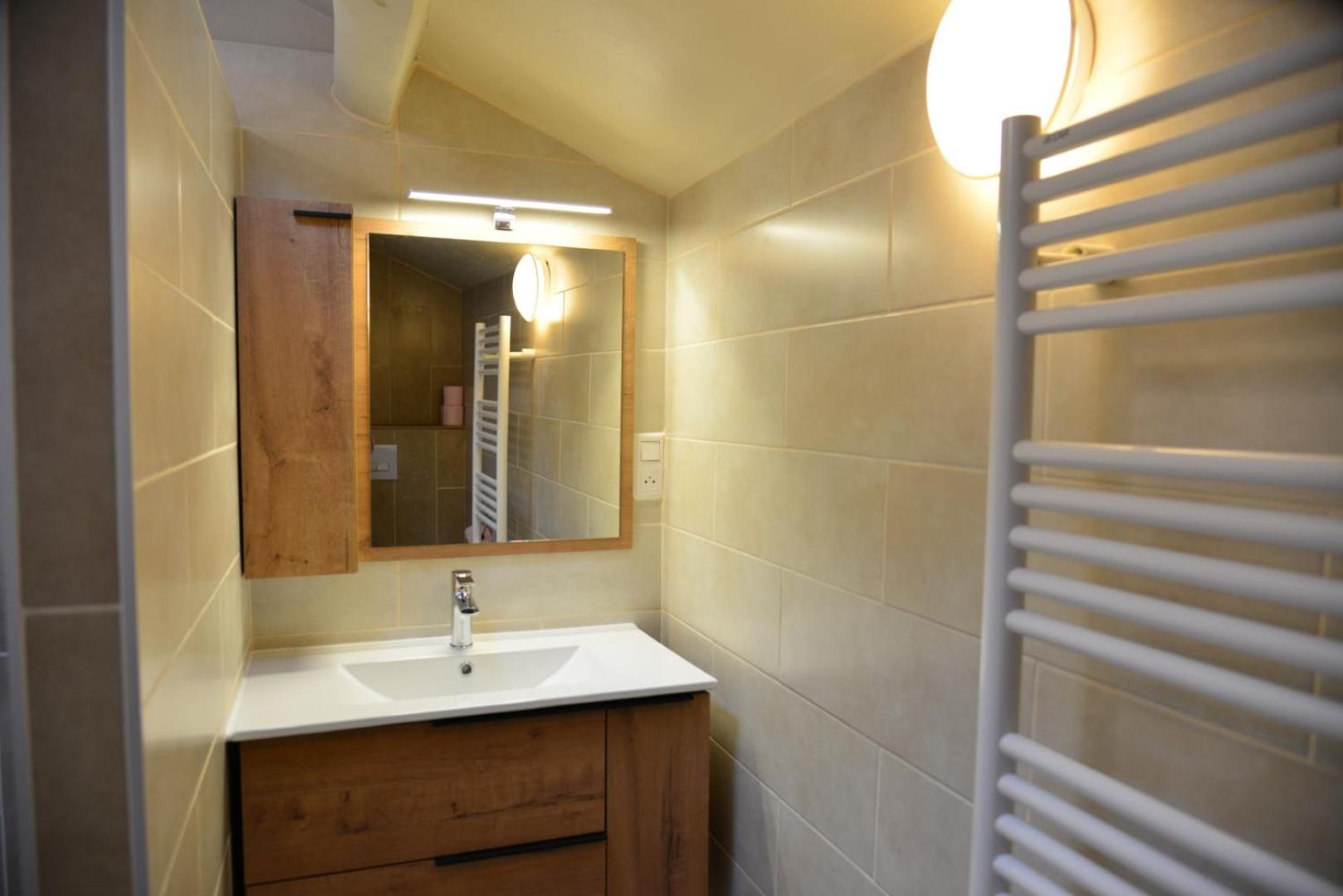 Au Grand Bonheur Bed & Breakfast Besseges Luaran gambar