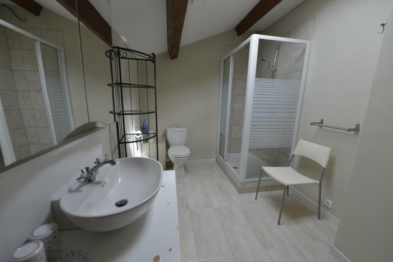Au Grand Bonheur Bed & Breakfast Besseges Luaran gambar